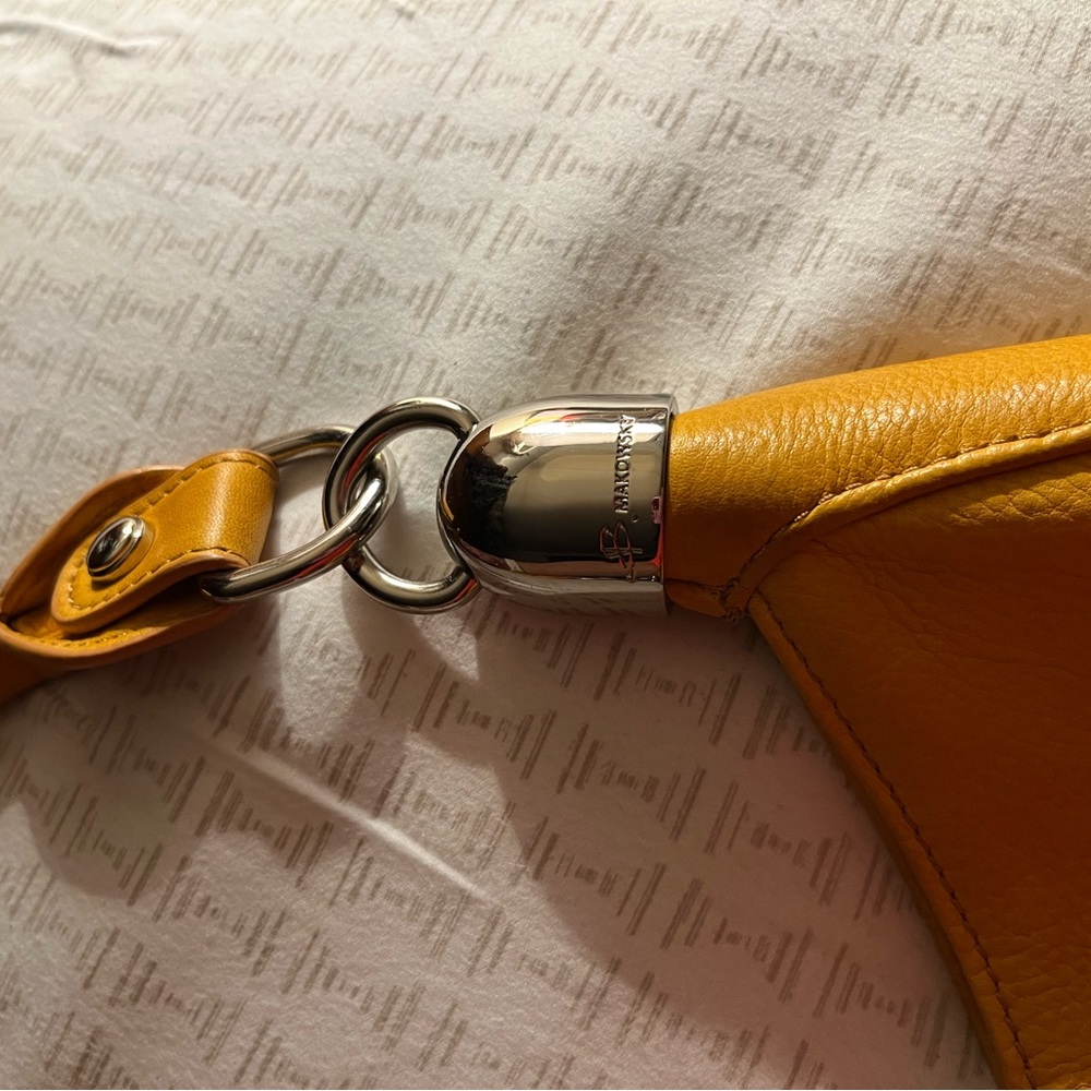 B. MAKOWSKY Andalusia Fringe Leather Shoulder Handbag Brand New Mustard Yellow.